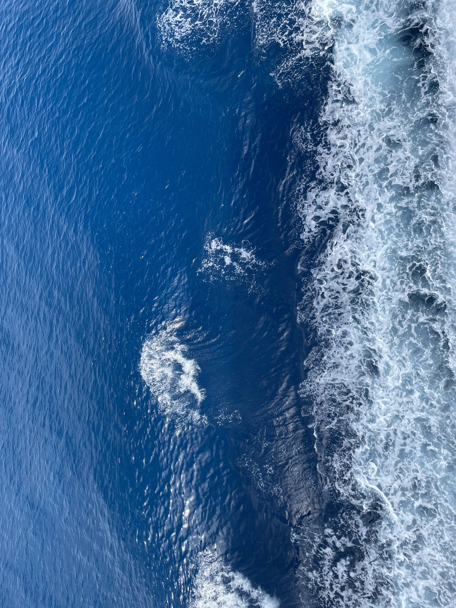 Mer bleue vagues